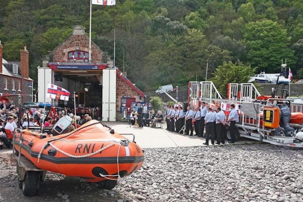 Value 4Rooms Exmoor Coast Steam Trains 汤顿 外观 照片
